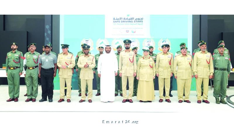 دبي تكرّم 66 سائقاً مثالياً لعدم ارتكاب حوادث مرورية دبي تكرّم 66 سائقاً مثالياً لعدم ارتكاب حوادث مرورية