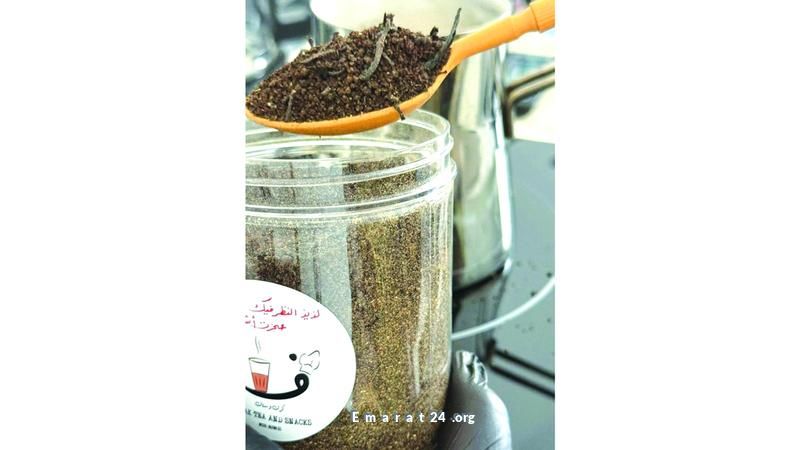 فاطمة الطنيجي تناضل المرض وتقدم الكرك بنكهة إنسانية خاصة