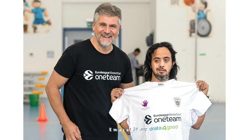 دبي تنظم مبادرة الفريق الواحد في رياضة كرة السلة