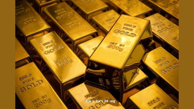 تراجع الذهب قليلًا وسط صعود الدولار