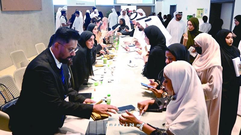 600 طيار ومهندس وفني إماراتي يعملون في الاتحاد للطيران 600 طيار ومهندس وفني إماراتي يعملون في الاتحاد للطيران