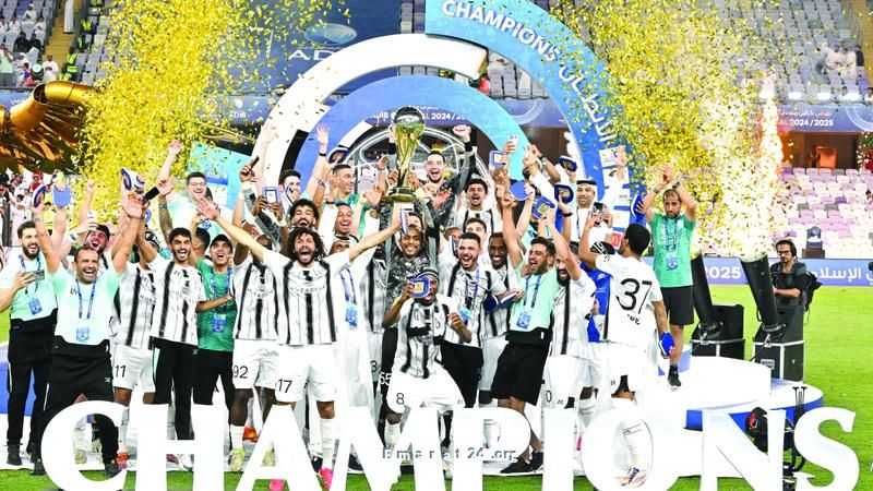 شباب الأهلي الأكثر تتويجاً بألقاب كأس الرابطة والجزيرة يتصدّرون الهجوم شباب الأهلي الأكثر تتويجاً بألقاب كأس الرابطة والجزيرة يتصدّرون الهجوم