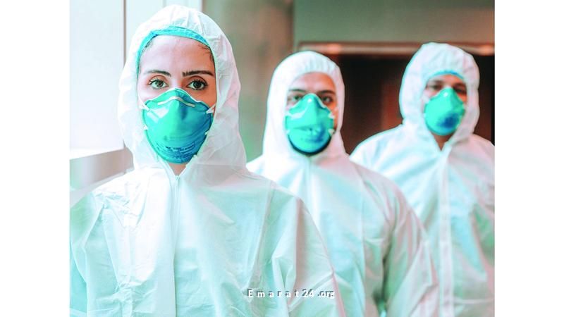 4400 قصة إنسانية لتضحيات العاملين في القطاع الصحي 4400 قصة إنسانية لتضحيات العاملين في القطاع الصحي