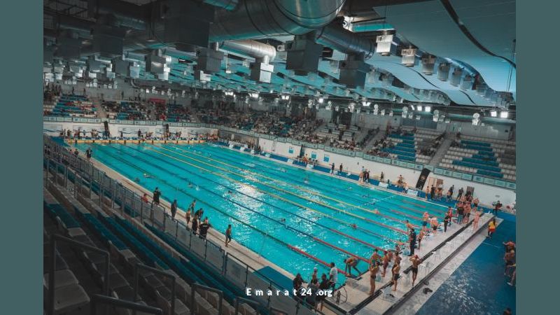 إقبال استثنائي في بطولة السباحة الدولية بأبوظبي