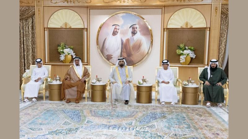 محمد بن راشد يرحب بالمهنئين بمناسبة عيد الأضحى المبارك محمد بن راشد يرحب بالمهنئين بمناسبة عيد الأضحى المبارك