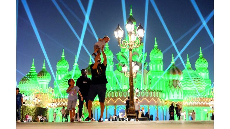 هدية استثنائية للعائلات في ختام موسم القرية العالمية هدية استثنائية للعائلات في ختام موسم القرية العالمية