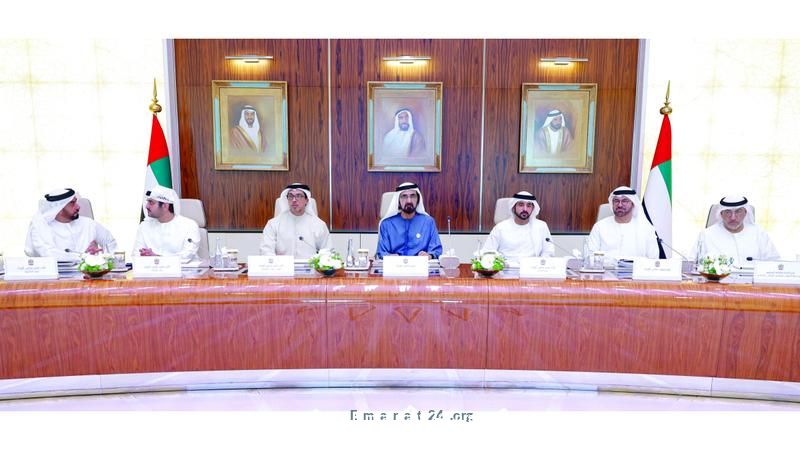 محمد بن راشد: الإمارات مستمرة في توسيع وتنويع اقتصادها بكل القطاعات محمد بن راشد: الإمارات مستمرة في توسيع وتنويع اقتصادها بكل القطاعات
