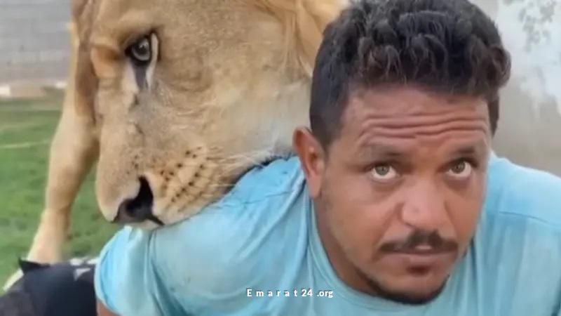 أسد ليبي يهجم على عامل مصري في مزرعة! (فيديو) أسد ليبي يهجم على عامل مصري في مزرعة! (فيديو)