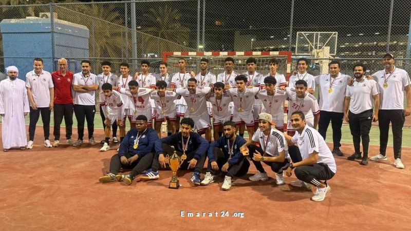 الشارقة يتوج بلقب السوبر في كرة اليد للناشئين الشارقة يتوج بلقب السوبر في كرة اليد للناشئين