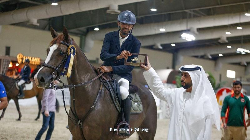 الرميثي يفوز بجائزة الجولة الواحدة في قفز الحواجز