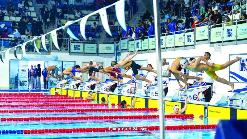 440 سباحاً يشاركون في إطلاق دوري أبوظبي للسباحة لأجل الحياة