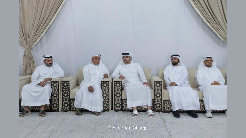 مكتوم بن محمد يقدم العزاء بوفاة خلفان المهيري علامات إنسانية نبيلة