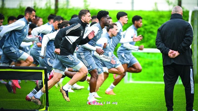 الأبيض يلاقي ليتشي الإيطالي تحضيراً للتحديات القادمة ضد عُمان وقطر الأبيض يلاقي ليتشي الإيطالي تحضيراً للتحديات القادمة ضد عُمان وقطر