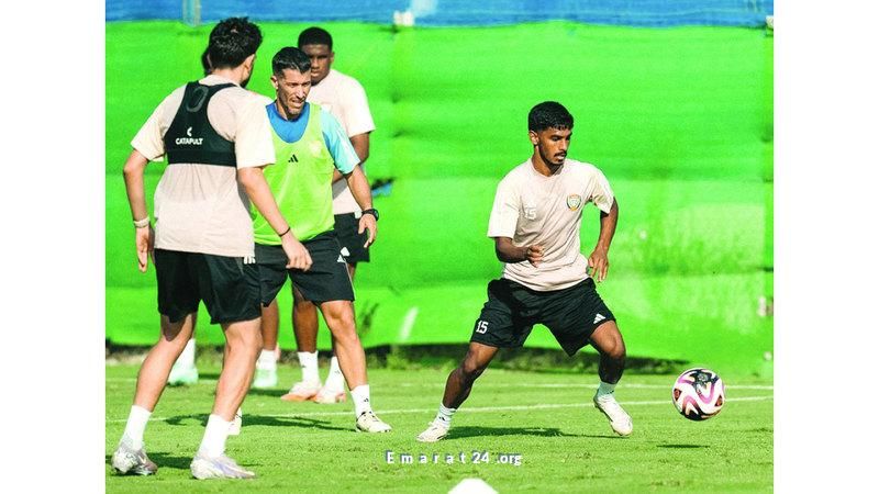 المنتخب الأولمبي يبدأ معسكره الإسباني بحضور 26 لاعبًا