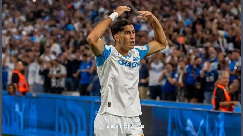 الاعتداء على لاعب مغربي بارز في فرنسا يشعل الجدل