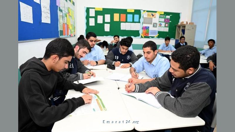 المدارس تفرض إنجاز المهام الدراسية لتفادي خسارة الدرجات