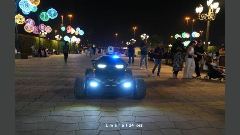 الروبوت الشرطي يبدأ مهامه في القرية العالمية بدبي الروبوت الشرطي يبدأ مهامه في القرية العالمية بدبي