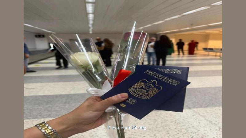 بالورود والحلوى: الترحيب بأول إماراتي في لبنان بعد رفع الحظر بالورود والحلوى: الترحيب بأول إماراتي في لبنان بعد رفع الحظر