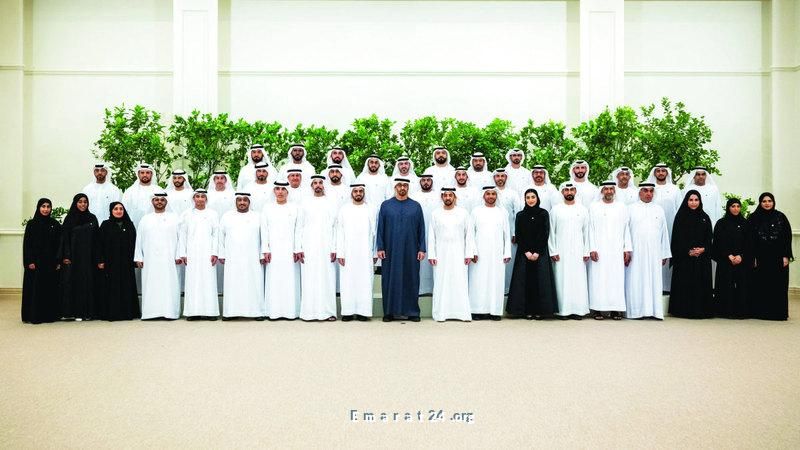رئيس الدولة يستقبل وفد حجاج الإمارات ويثني على تفانيهم وجهودهم
