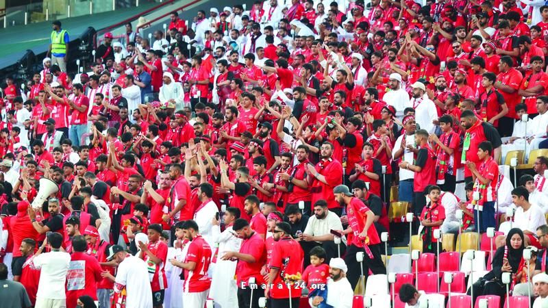 ليلة الكأس: عشق الإمارات يجمع الجماهير في المدرجات ليلة الكأس: عشق الإمارات يجمع الجماهير في المدرجات
