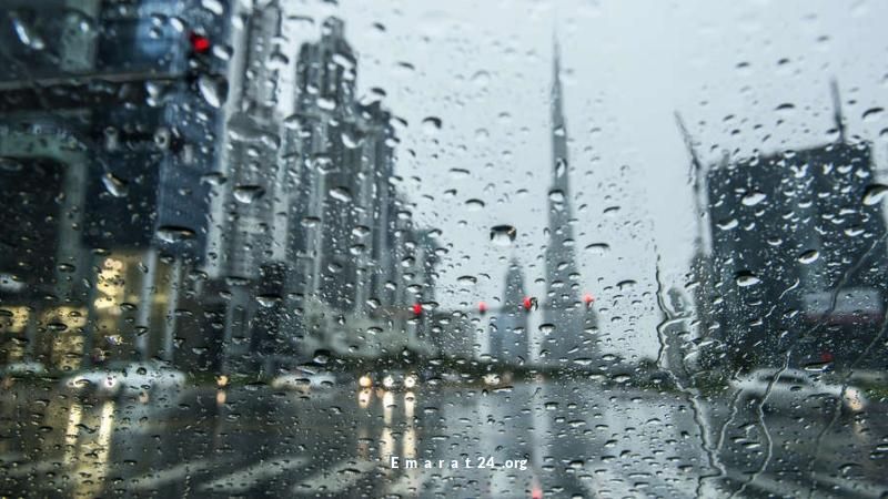 مطر متفاوت الشدة وانخفاض الحرارة في الإمارات الجمعة المقبلة