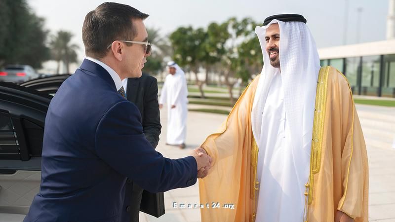 ذياب بن محمد يرحب برئيس الإكوادور في واحة الكرامة