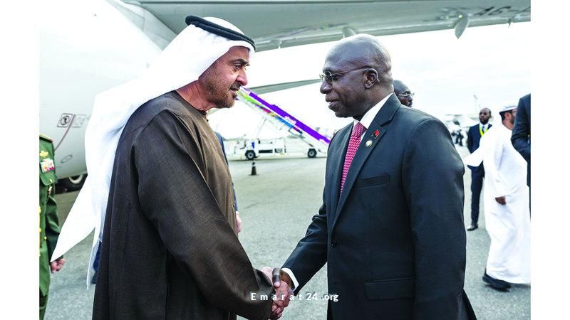 رئيس الدولة يصل أنغولا في زيارة رسمية لتعزيز التعاون الثنائي رئيس الدولة يصل أنغولا في زيارة رسمية لتعزيز التعاون الثنائي