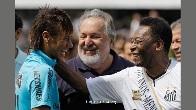 نيمار يحصل على مقتنيات بيليه التاريخية مقابل 18 مليون دولار